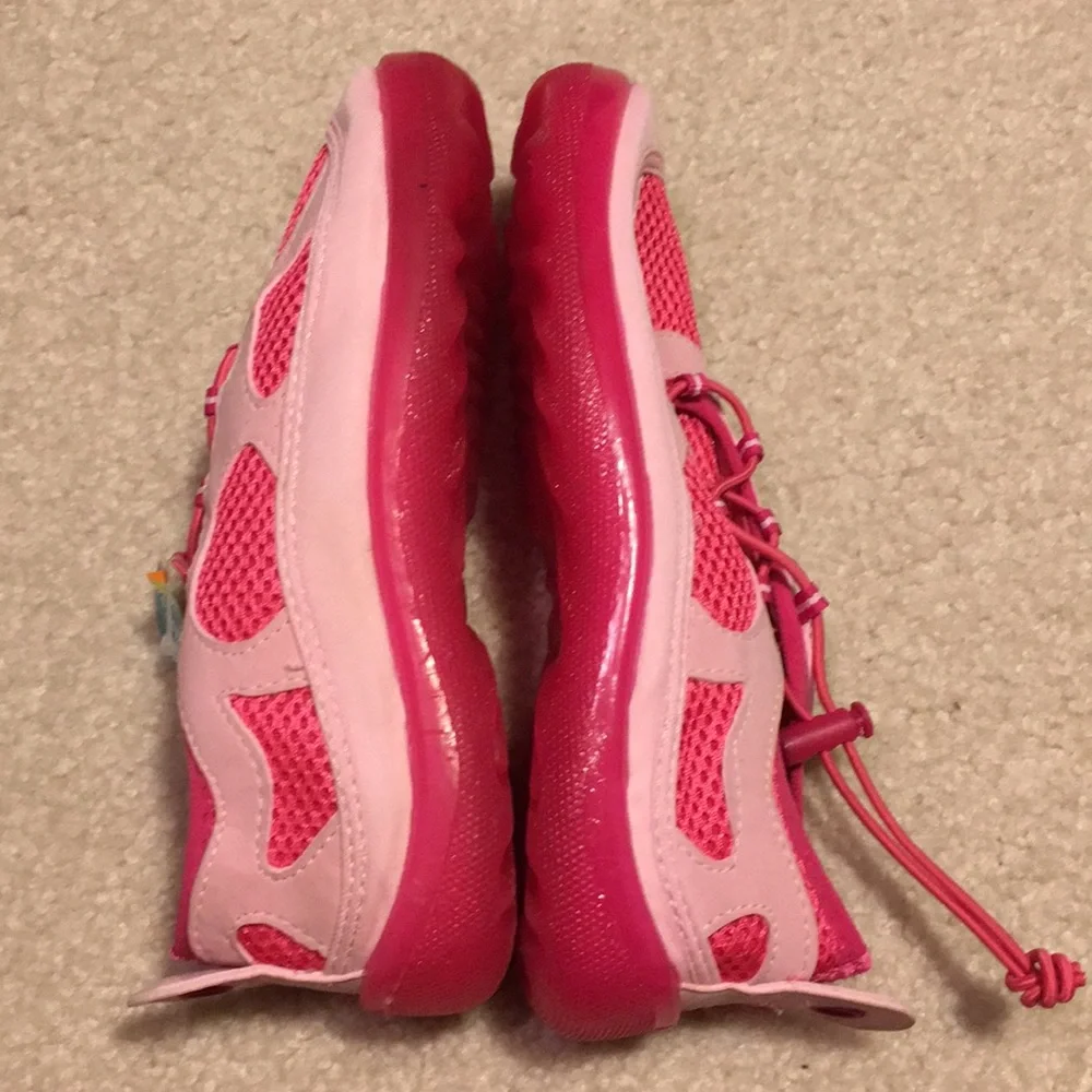 NIB stride rite water shoes